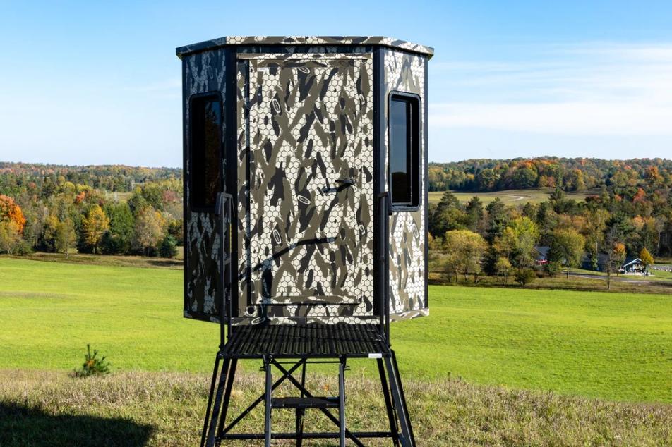 outside of the critter proof module orion hunting blind 